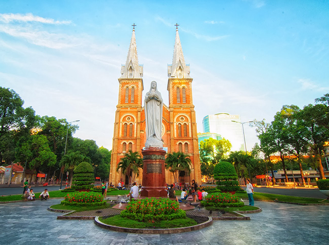 Nhà thờ đức bà Nhà thờ đức bà
