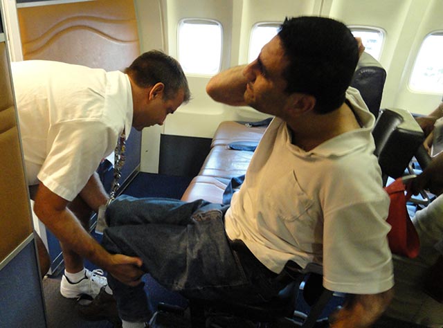 quy-dinh-danh-cho-hanh-khach-dac-biet-tren-may-bay-02