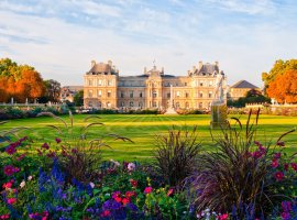 Vé máy bay đi Pháp khám phá thành phố tình yêu