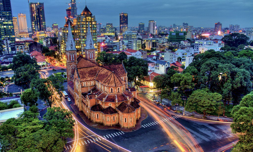 Vé máy bay Huế đi Sài Gòn