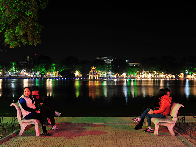 le-tinh-nhan-lang-man-voi-nhung-diem-hen-ho-ly-tuong-o-ha-noi-02