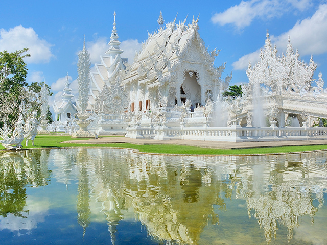 Du lịch 2015 – Khám phá đền thờ màu trắng kỳ lạ ở Thái Lan
