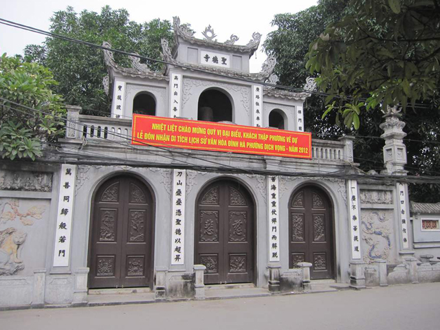 nhung-ngoi-chua-cau-may-thieng-lieng-nhat
