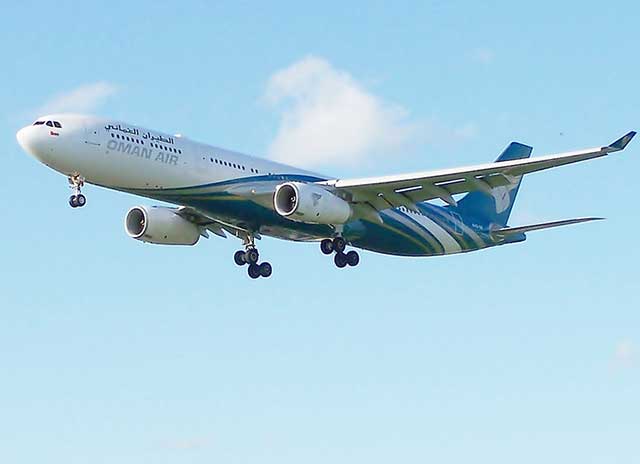 ghe-hang-pho-thong-tot-nhat-the-gioi-04-oman-air
