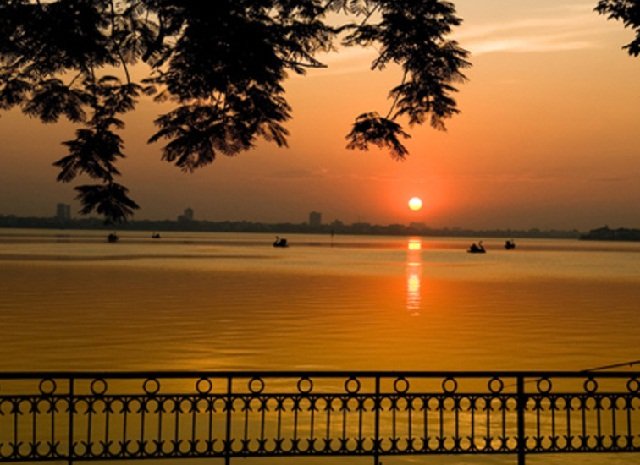Hoàng hôn Hà Nội