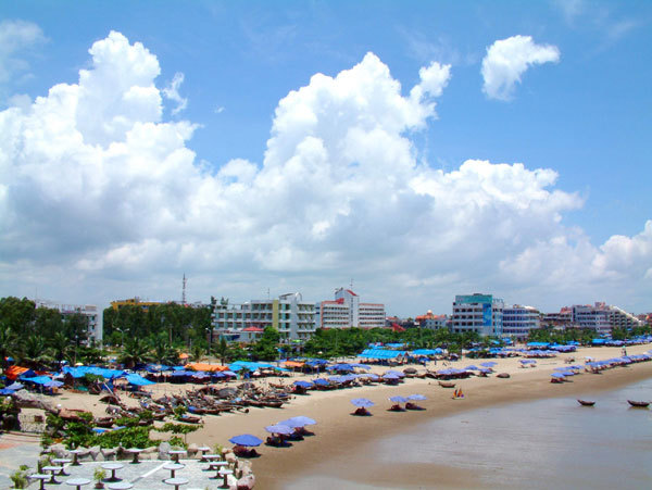 Vé máy bay khuyến mãi đi Thanh Hóa tắm biển Sầm Sơn