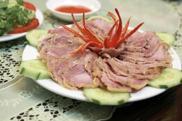 Vé máy bay giá rẻ khám phá biển Quy Nhơn 3