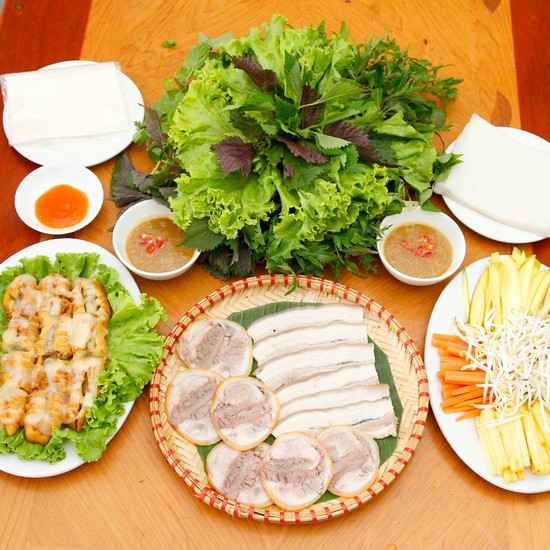 banh trang cuon thit heo dac san da nang