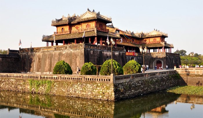 Vé máy bay giá rẻ đi Huế