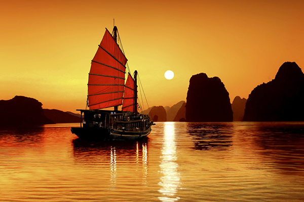 Vé máy bay đi Quảng Ninh khám phá Vịnh Hạ Long