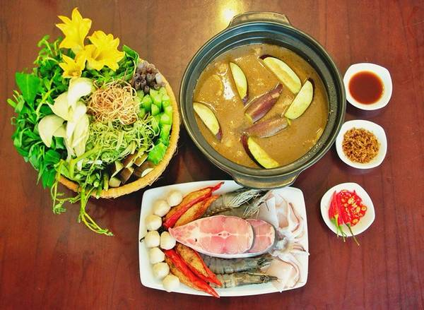 Vé máy bay Huế đi Sài Gòn
